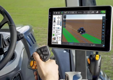 IntelliSteer™ automatikus kormányzási rendszer