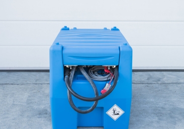 CARRYTANK 220 – 220 literes AdBlue-tartály, 12 V vagy 230 V kivitelben