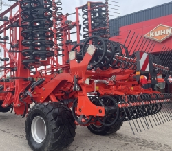 Kuhn | Prolander 9000 magágykészítő kultivátor
